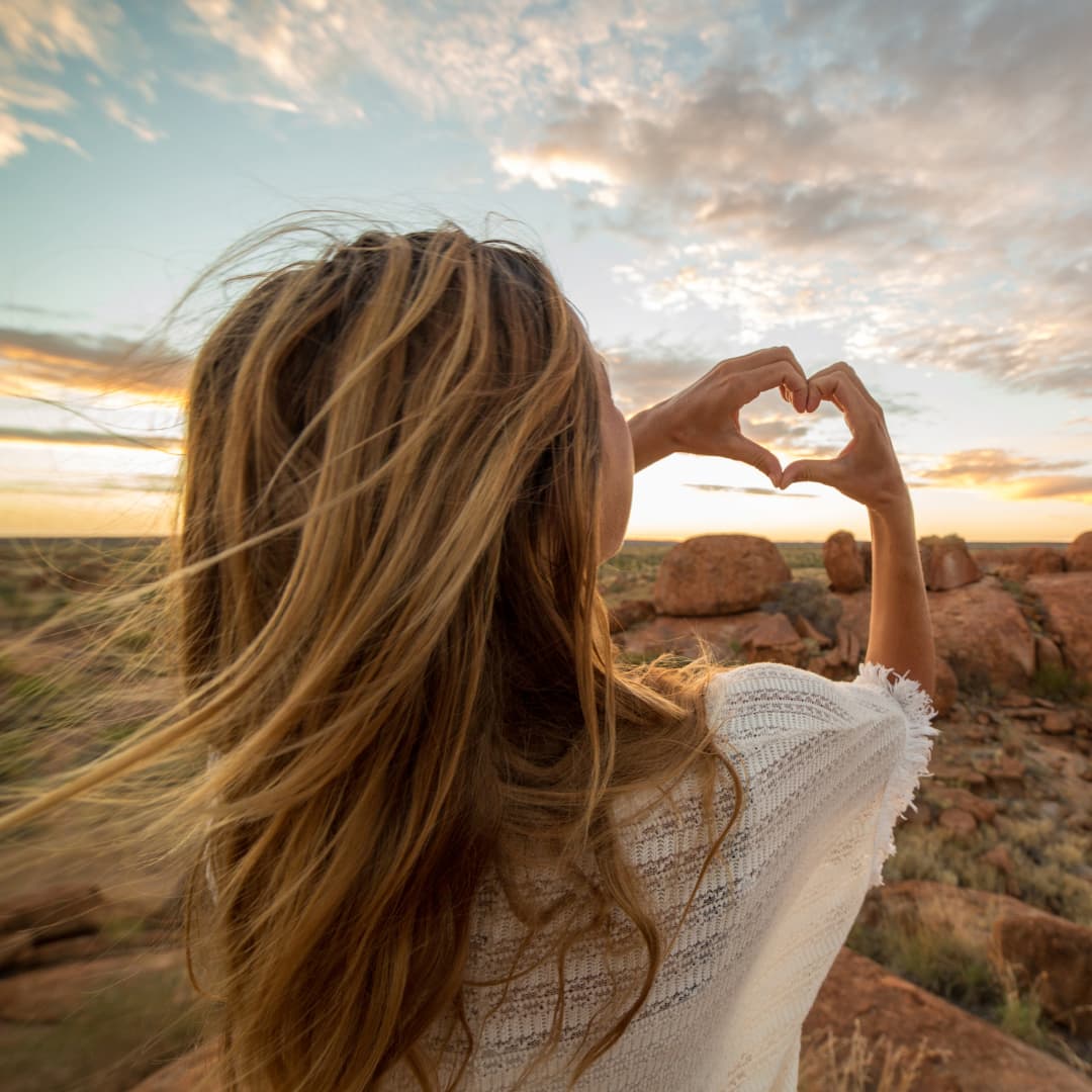 heart-hand.1080